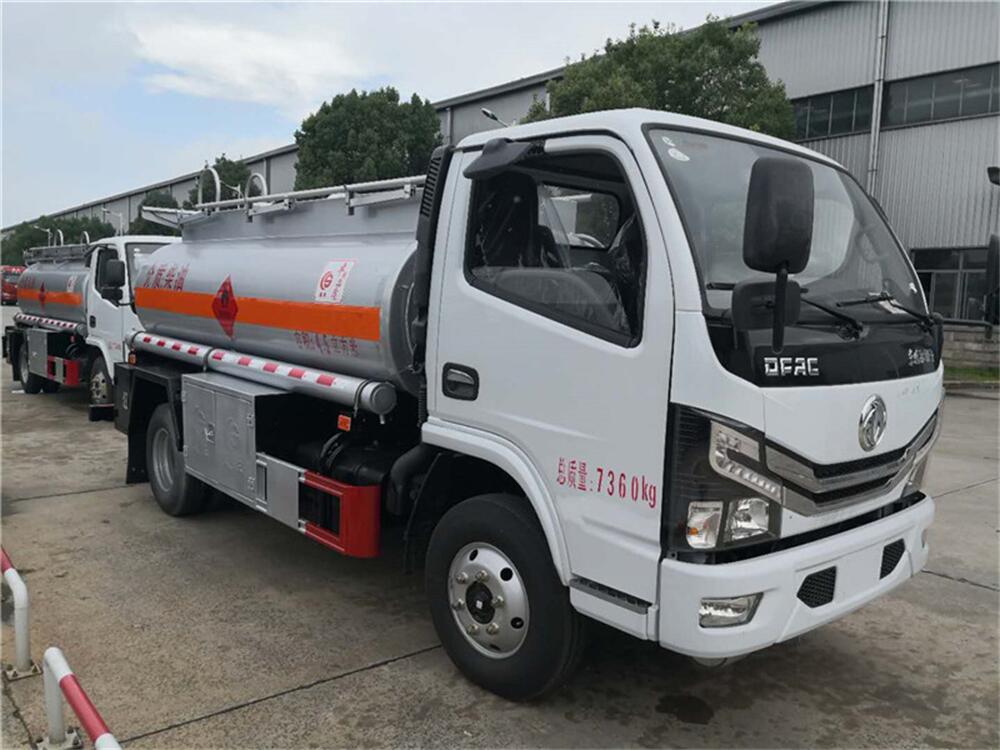 4.5方國六加油車-東風多利卡4.5方國六加油車